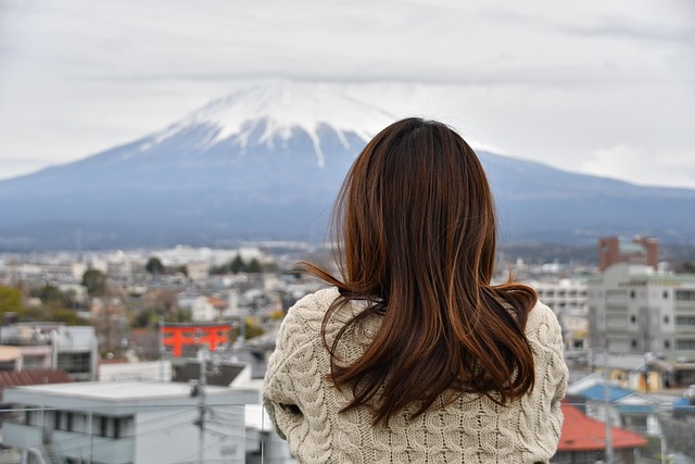 assurance voyage Japon pour voyager sereinement face au mont Fuji