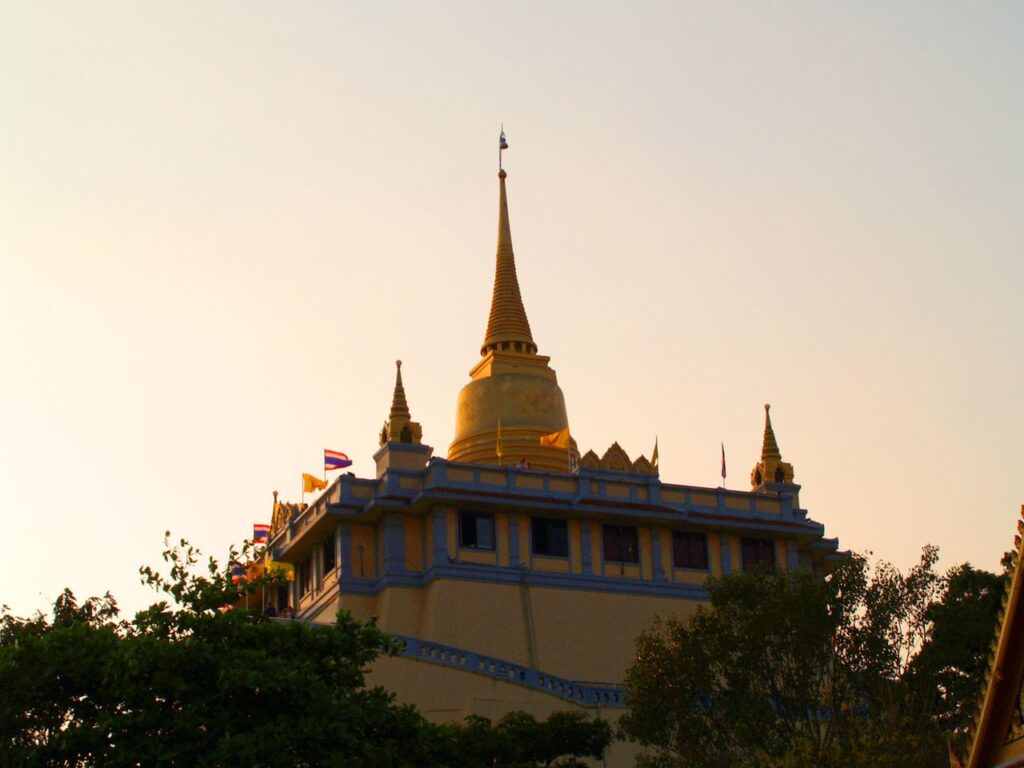 Wat Saket à Bangkok avec le chedi doré du Golden Mount